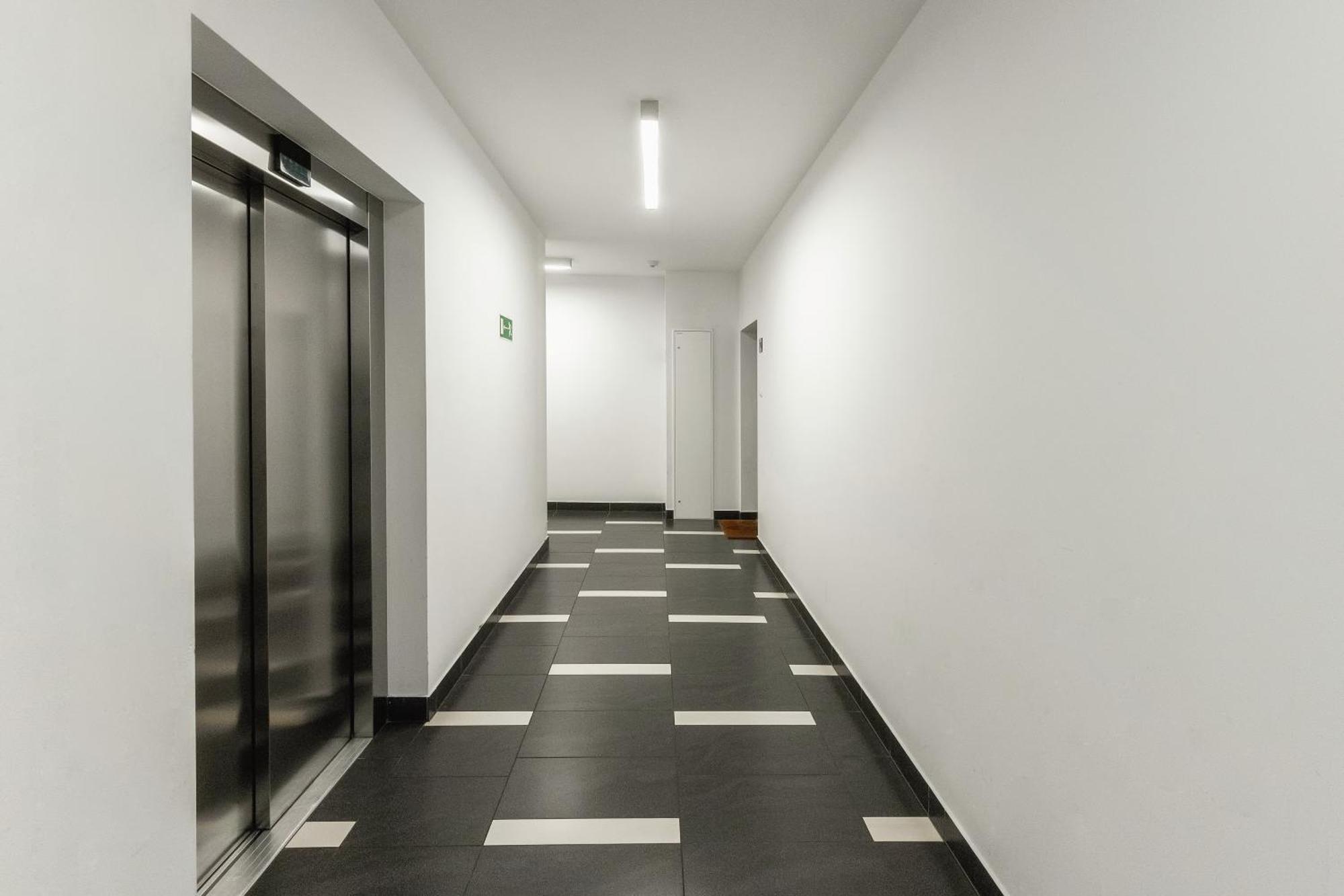 Apartament Jana Kazimierza 47 - 2 Sypialnie, 70M2, Balkon, Parking, Wi-Fi Varsovia Exterior foto